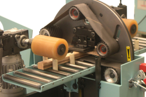 Pad Equipment Orbital Sanding Machine For Straight And Curved Wood Parts LPC 160